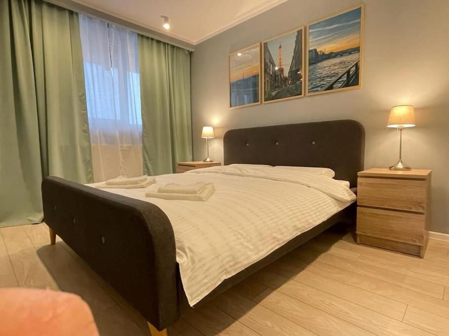 Premium In Apartment *