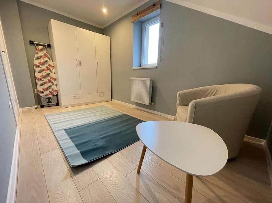Premium In Apartment *